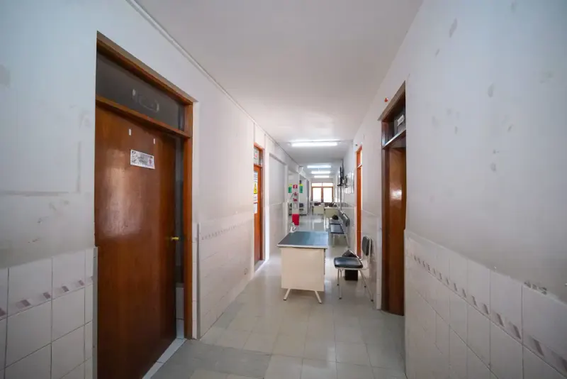Foto 19 de 🏥 Clínica / Centro Empresarial en Alquiler – Av. Potosí | Queru Queru