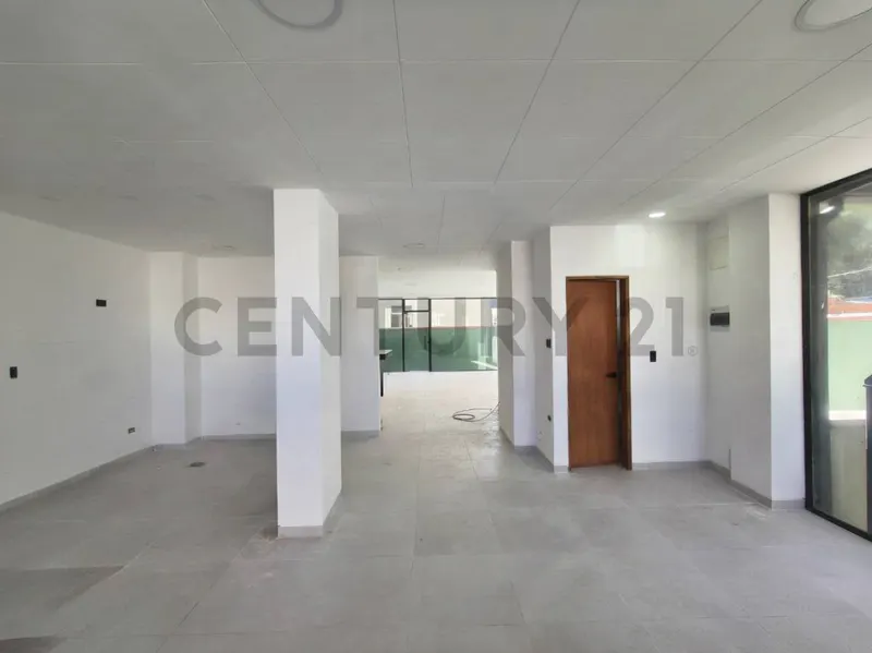 Foto 9 de Local Comercial Nuevo en Alquiler en el Corazon de San MIguel