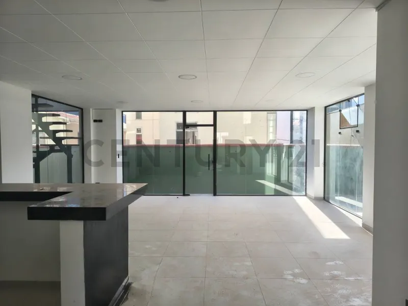 Foto 6 de Local Comercial Nuevo en Alquiler en el Corazon de San MIguel