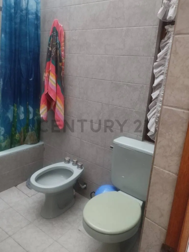 Foto 8 de Hermosa casa en zona central en venta