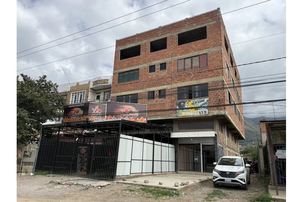Foto 1 de Departamento en Anticretico Sobre Av. Villazón Km 7