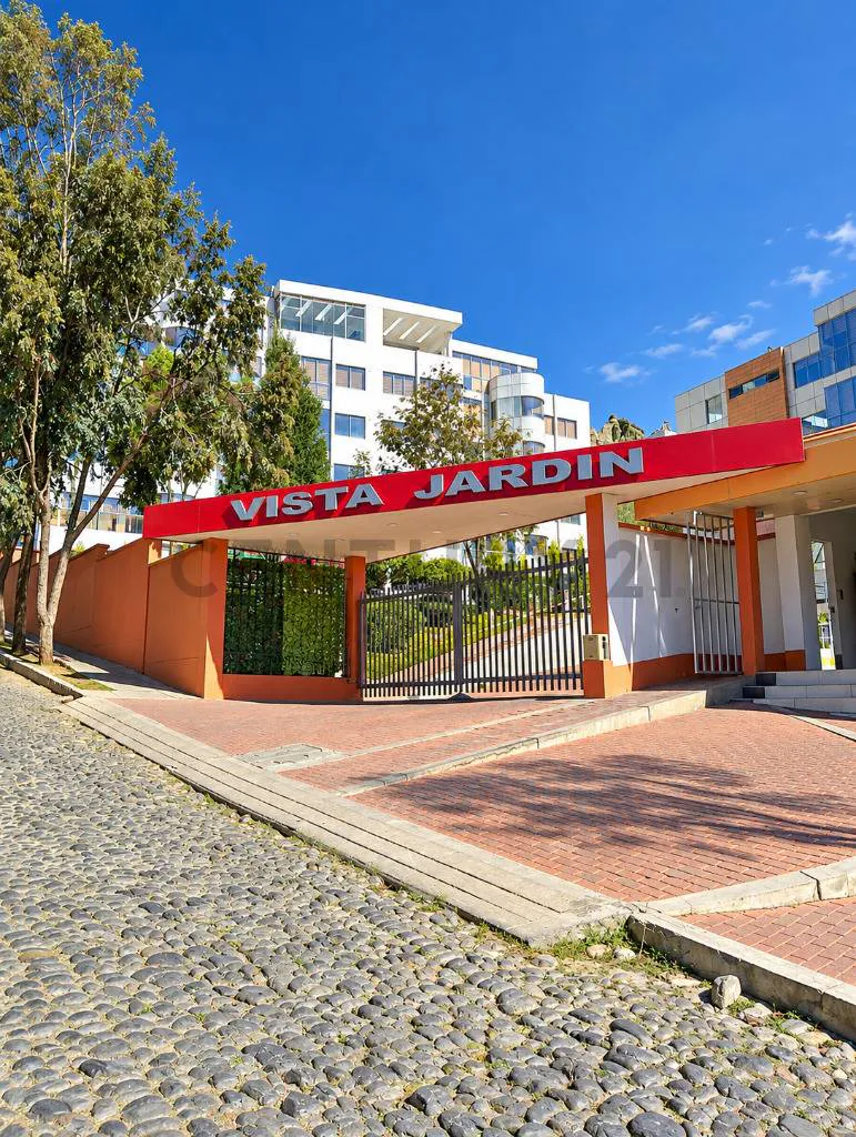 Foto 2 de Departamento en venta en Condominio Vista Jardín, Achumani