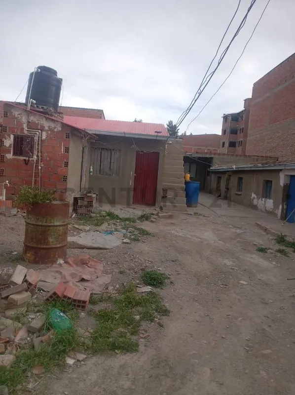 Foto 6 de Casa en Venta Como Lote a Pocos Pasos de La Av. Dehene