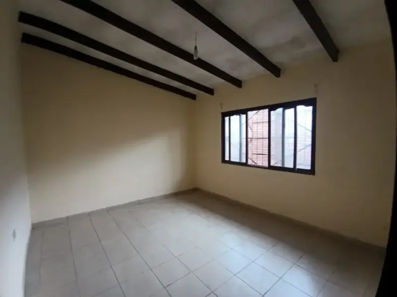 Foto 10 de Casa en venta en Warnes con amplio terreno de 300 m² y parqueo