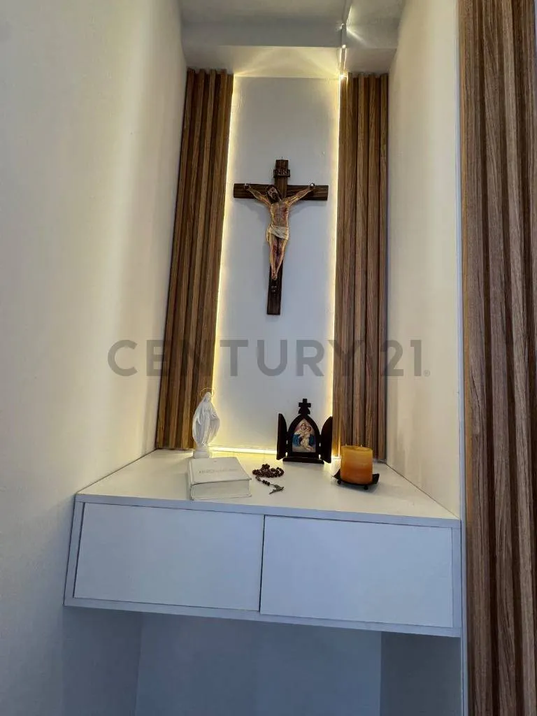 Foto 5 de Oportunidad Única – Casa de Lujo en Anticretico, Urbanización Terra María