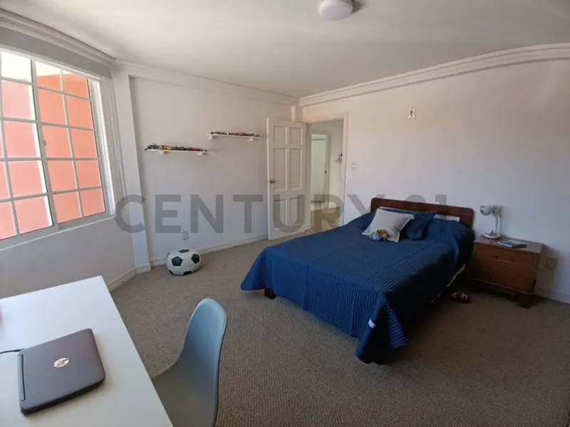 Foto 19 de Oportunidad Única – Casa de Lujo en Anticretico, Urbanización Terra María