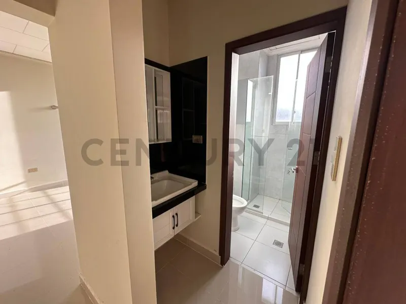 Foto 8 de Departamento en Alquiler – Edificio Carlos