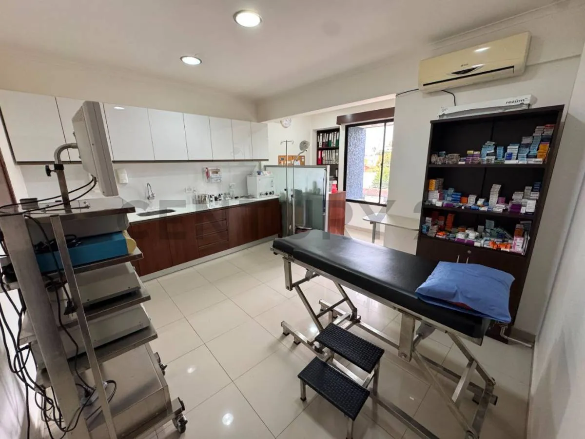 Foto 1 de Consultorios en Venta en Centro Medico Sirani