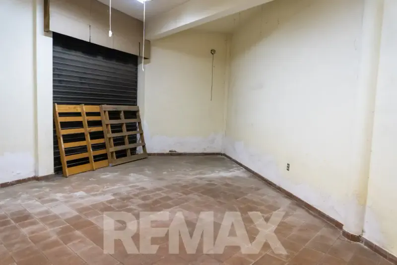 Foto 11 de Local comercial de 79 m² en alquiler sobre Av. Melchor Pérez, esquina Wiracocha
