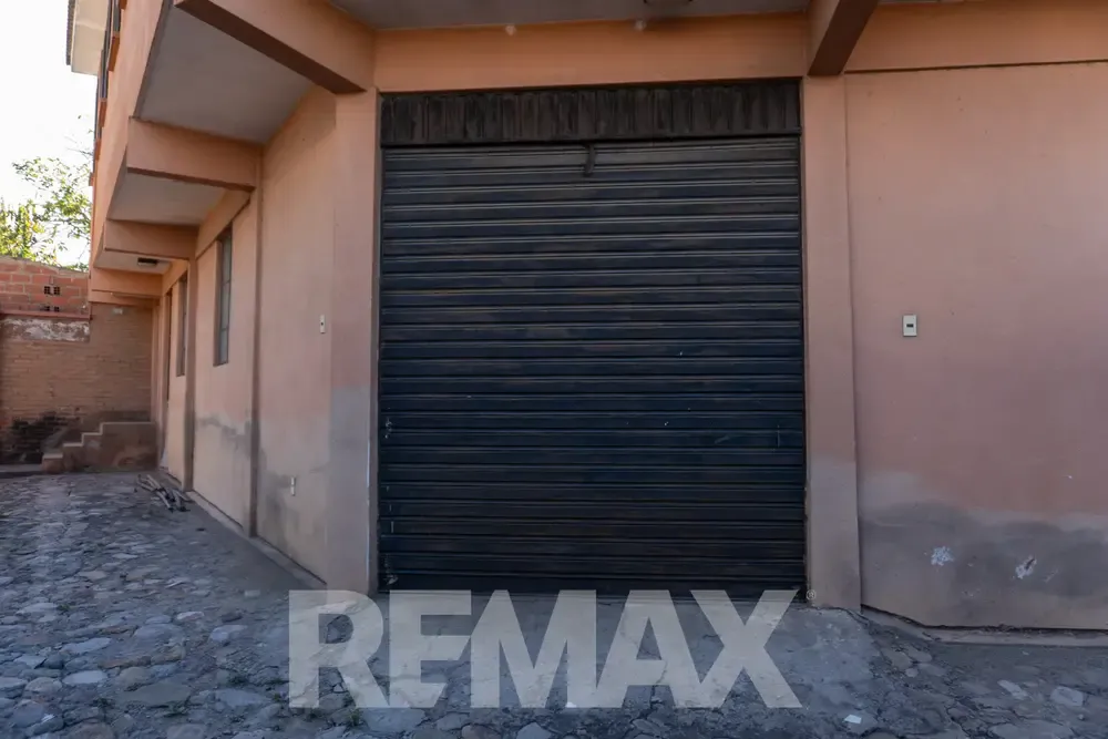 Foto 4 de Local comercial de 79 m² en alquiler sobre Av. Melchor Pérez, esquina Wiracocha