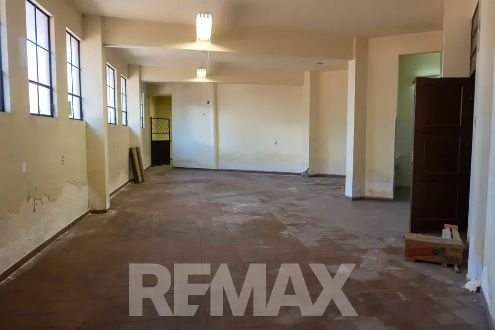 Foto 5 de Local comercial de 79 m² en alquiler sobre Av. Melchor Pérez, esquina Wiracocha