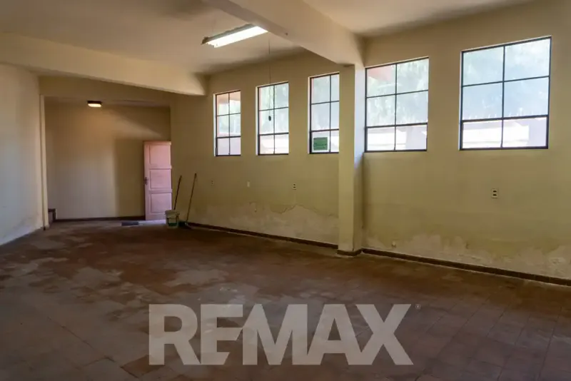 Foto 7 de Local comercial de 79 m² en alquiler sobre Av. Melchor Pérez, esquina Wiracocha