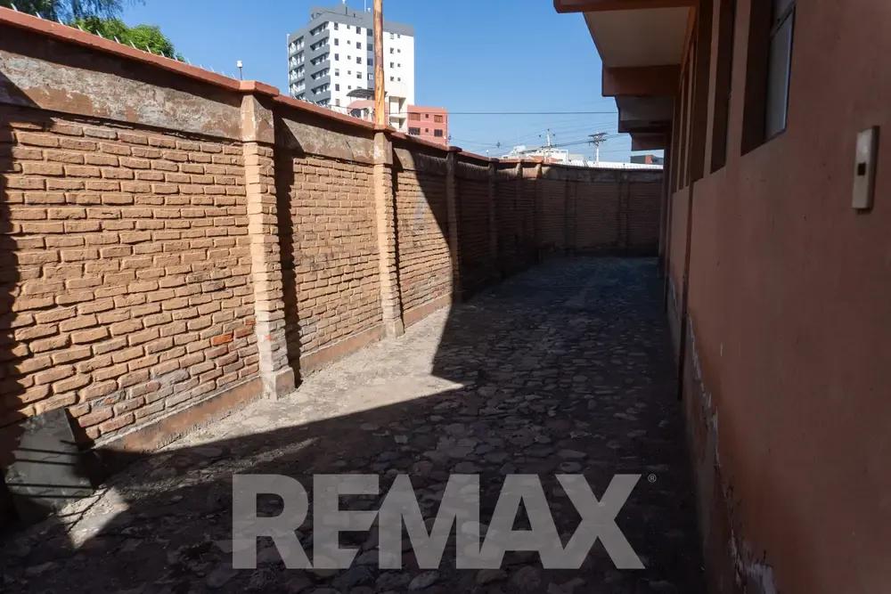 Foto 13 de Local comercial de 79 m² en alquiler sobre Av. Melchor Pérez, esquina Wiracocha