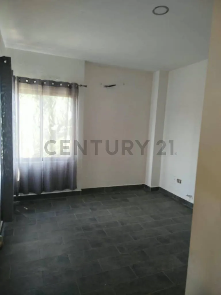 Foto 9 de Casa en Venta + 2 Departamentos | Av. Virgen de Luján