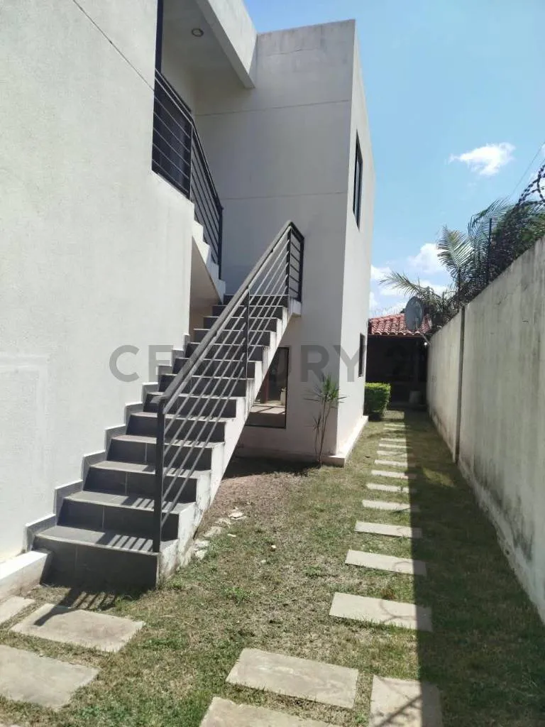 Foto 3 de Casa en Venta + 2 Departamentos | Av. Virgen de Luján