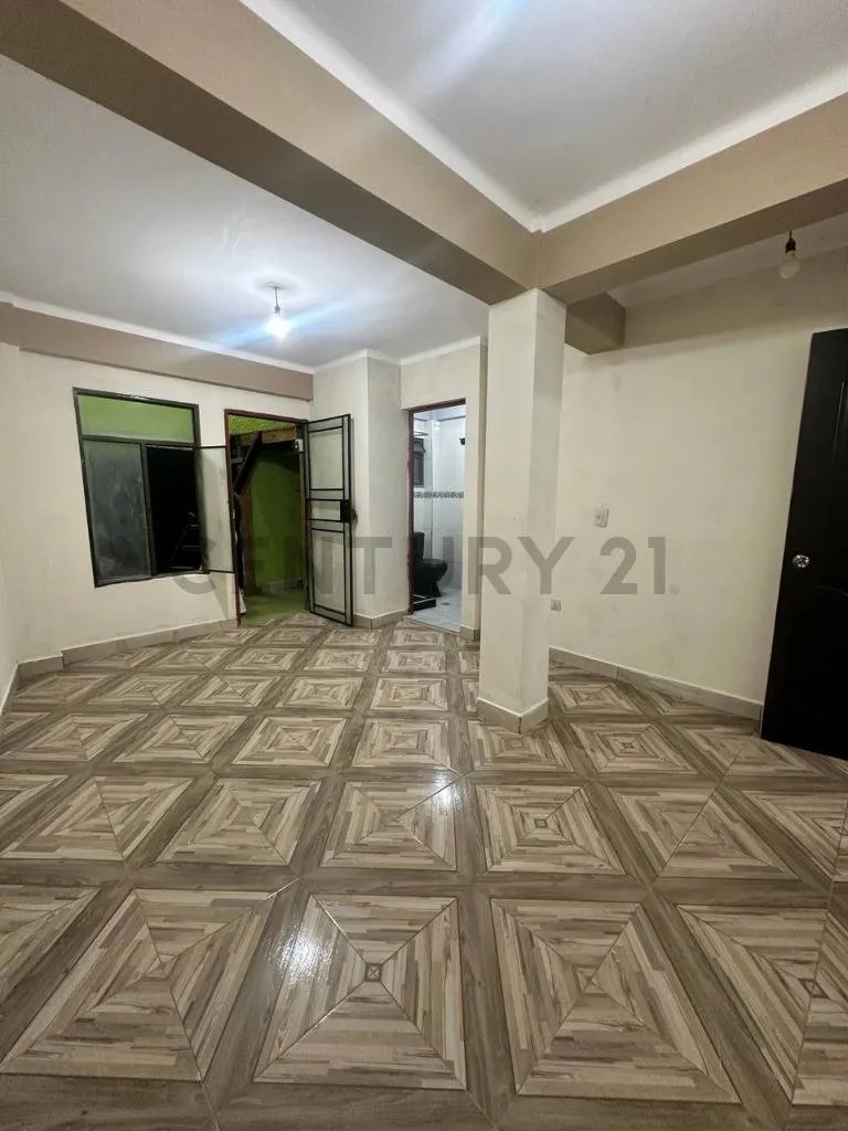Foto 5 de Casa de 5 Pisos en Venta con Departamentos, Garzonier