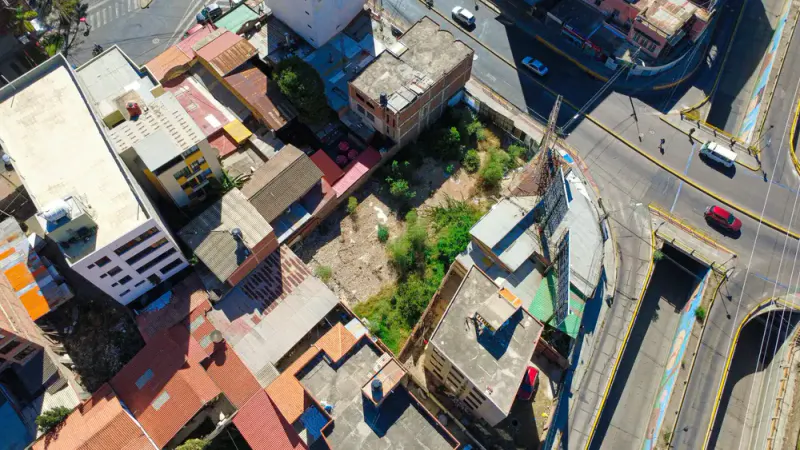 Foto 10 de Terreno en Venta con Proyecto Pre-Aprobado – Plena Recoleta / Queru Queru