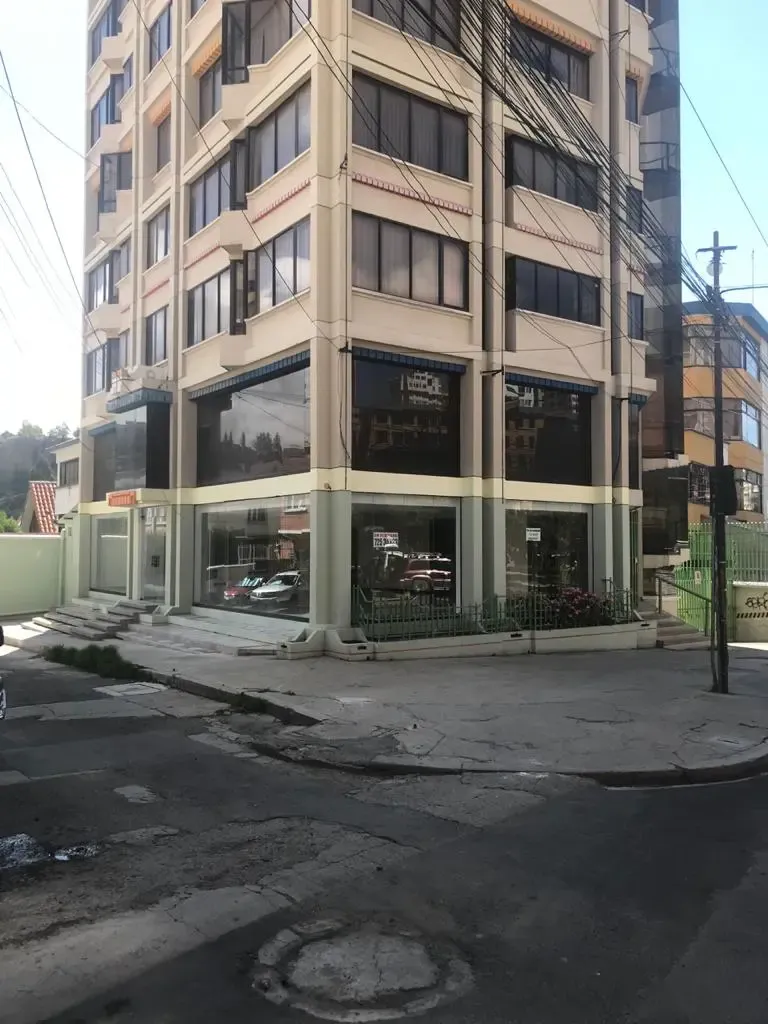 Foto 3 de Local Comercial de Alto Trafico Peatonal