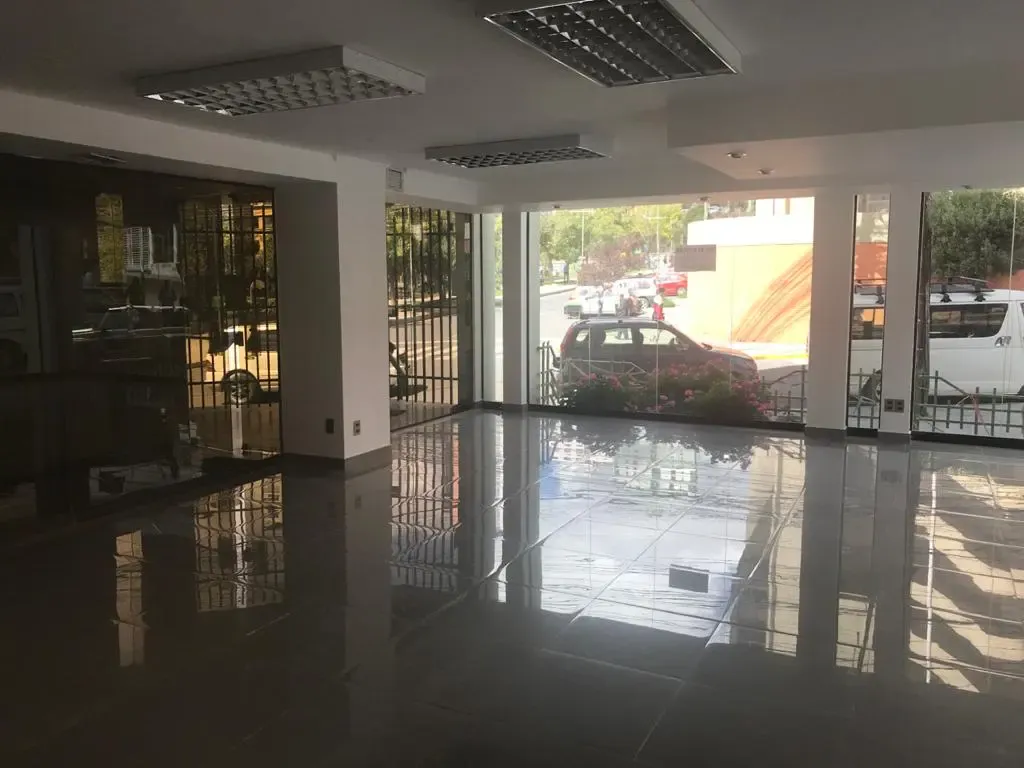 Foto 6 de Local Comercial de Alto Trafico Peatonal