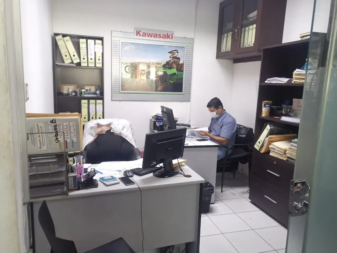 Foto 1 de Atención Señores Empresarios Local En Venta Con 3 Niveles Imperdible Ubicación