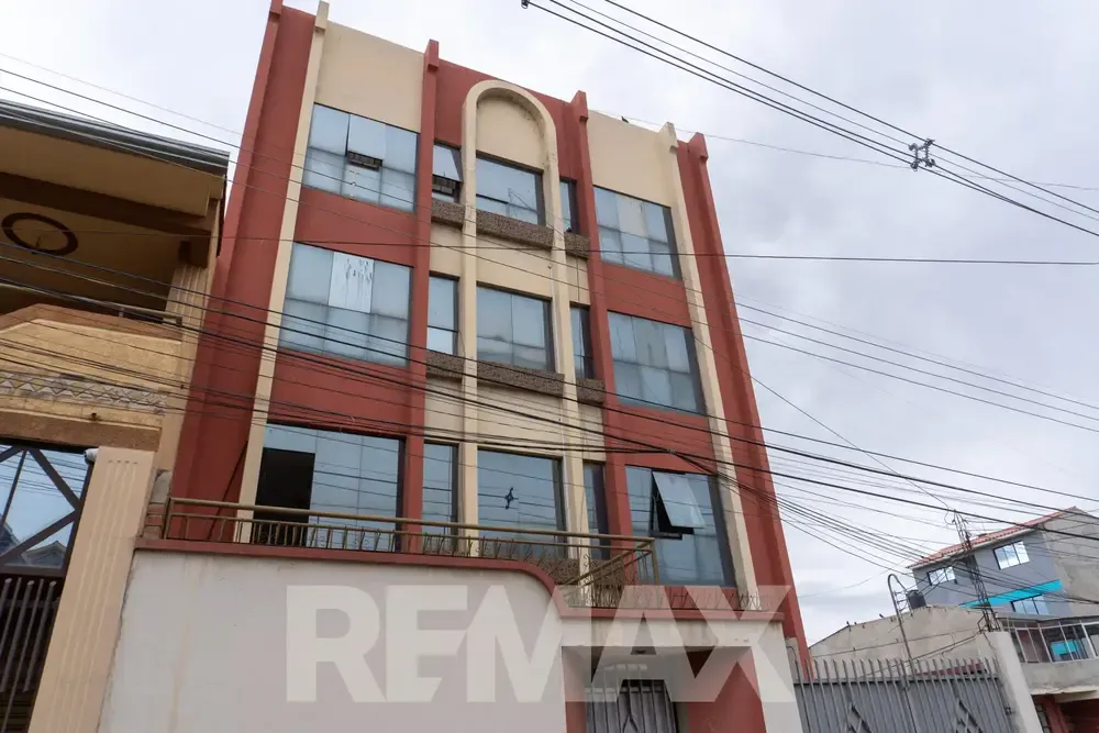 Foto 1 de Edificio en Alquiler Zona Sud