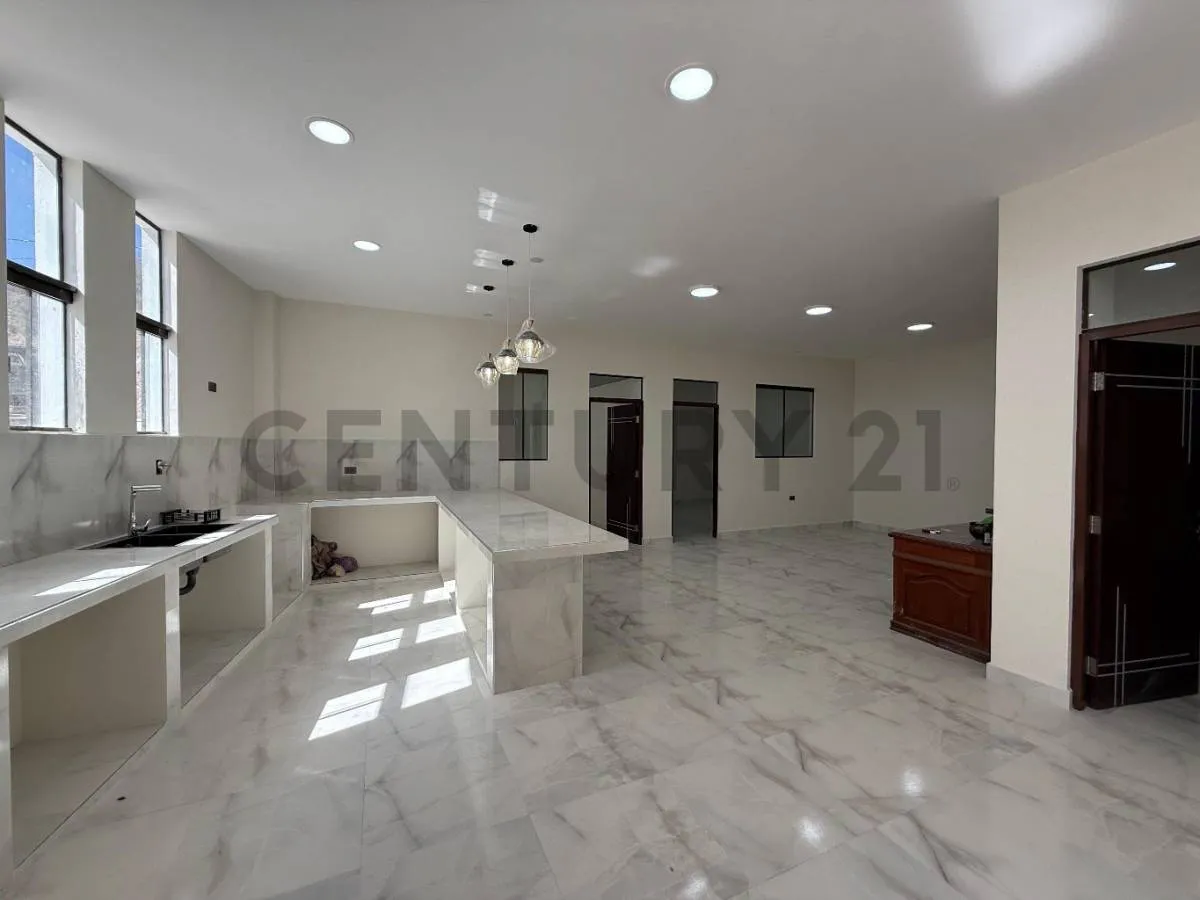 Foto 7 de Departamento de 4 habitaciones, en venta a estrenar