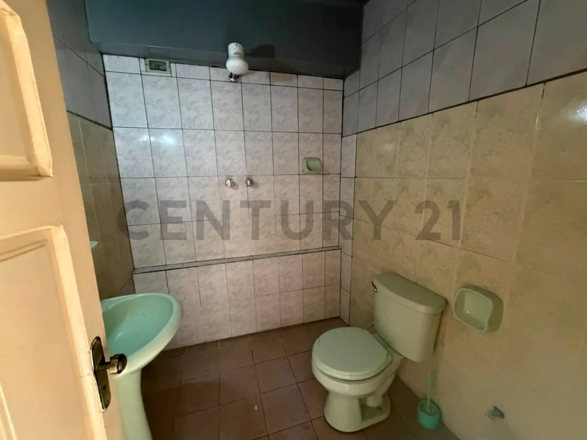 Foto 2 de Casa Comercial en Venta Zona La Pampa
