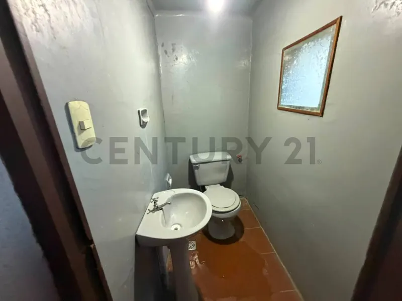 Foto 13 de Casa Comercial en Venta Zona La Pampa