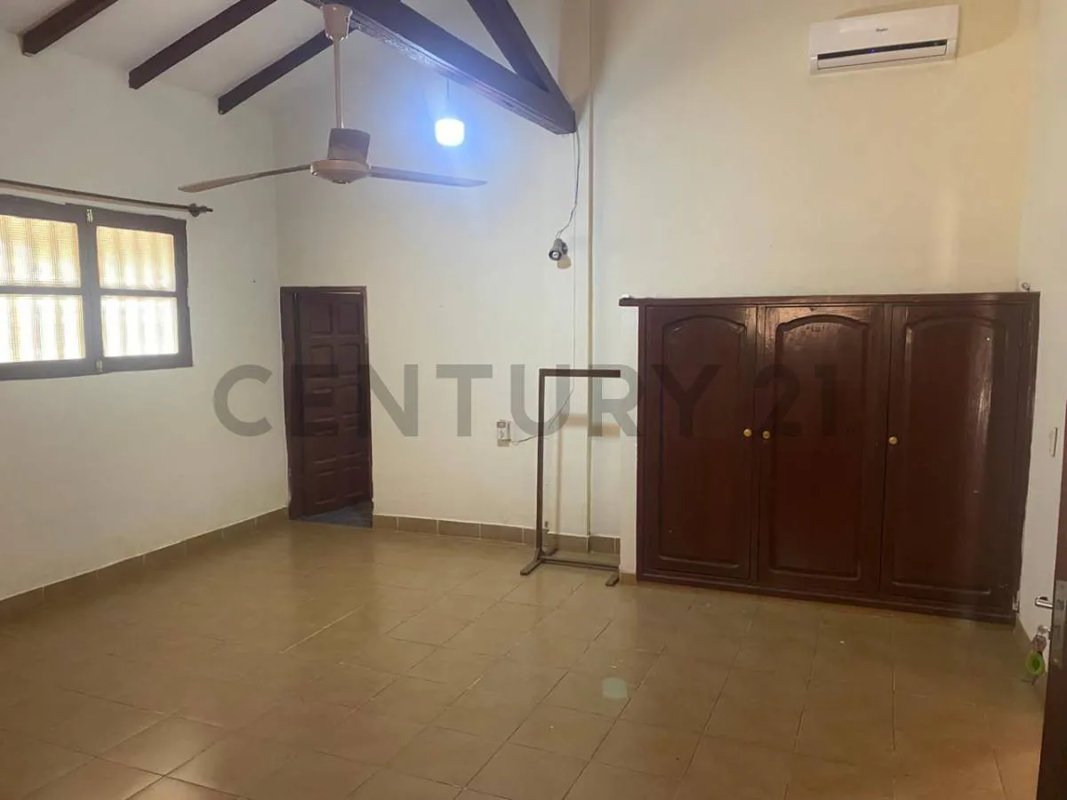 Foto 12 de ¡¡Atractiva Vivienda en Esquina, Excelente Ubicación!!