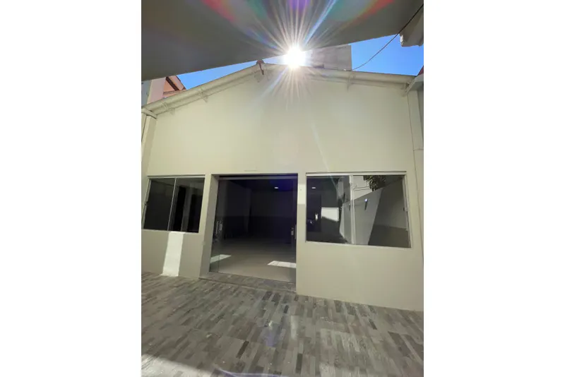 Foto 8 de Casa amplia con espacio comercial entre 1er y 2do anillo en Santa Cruz