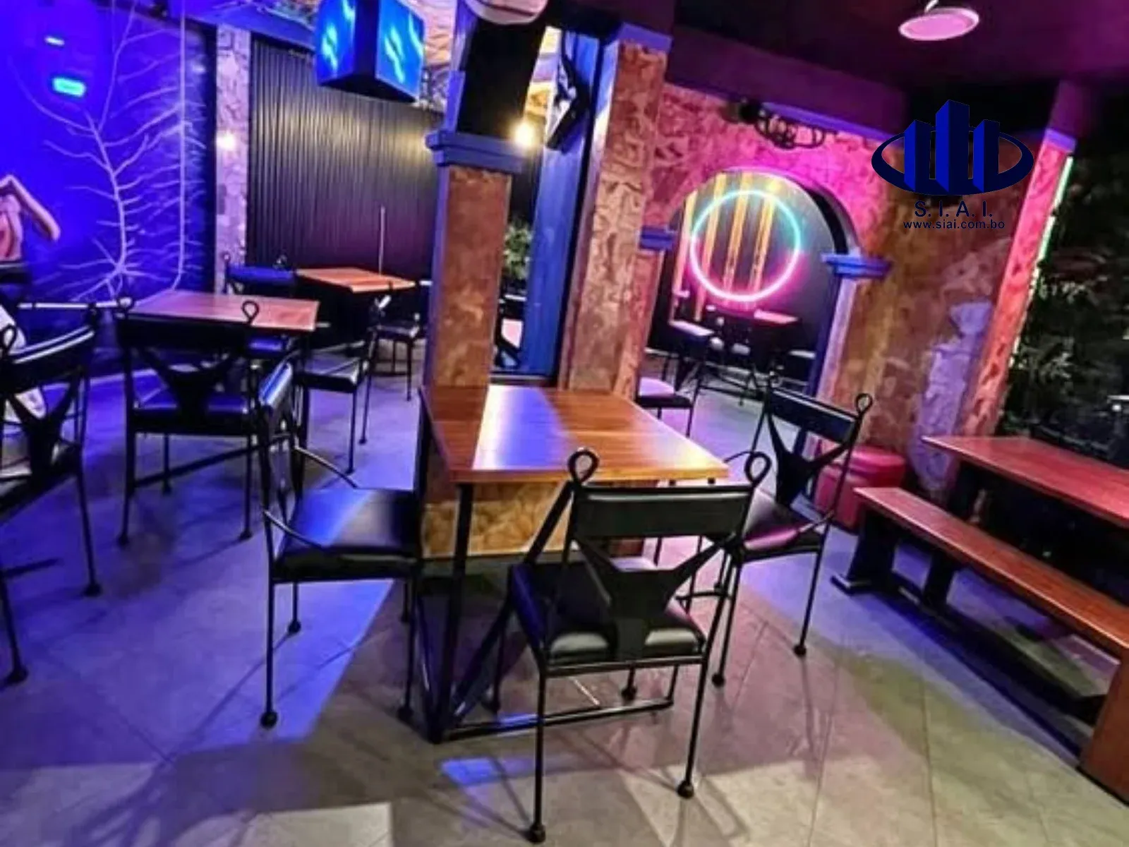 Foto 1 de Local Comercial En Alquiler En Plaza Abaroa, Sopocachi