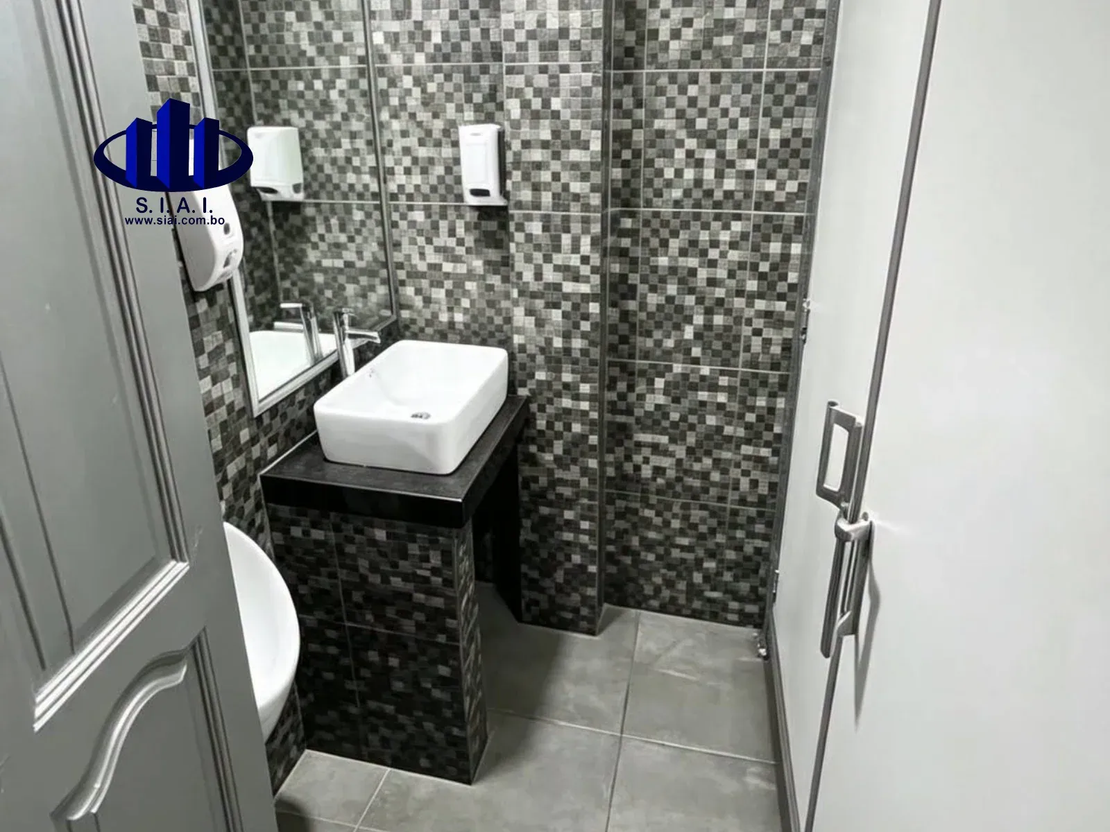 Foto 4 de Local Comercial En Alquiler En Plaza Abaroa, Sopocachi