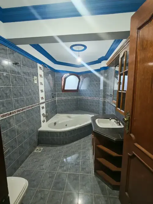 Foto 10 de Departamento en Alquiler en Planta Baja de con Amplio Jardín – Zona Mesadilla