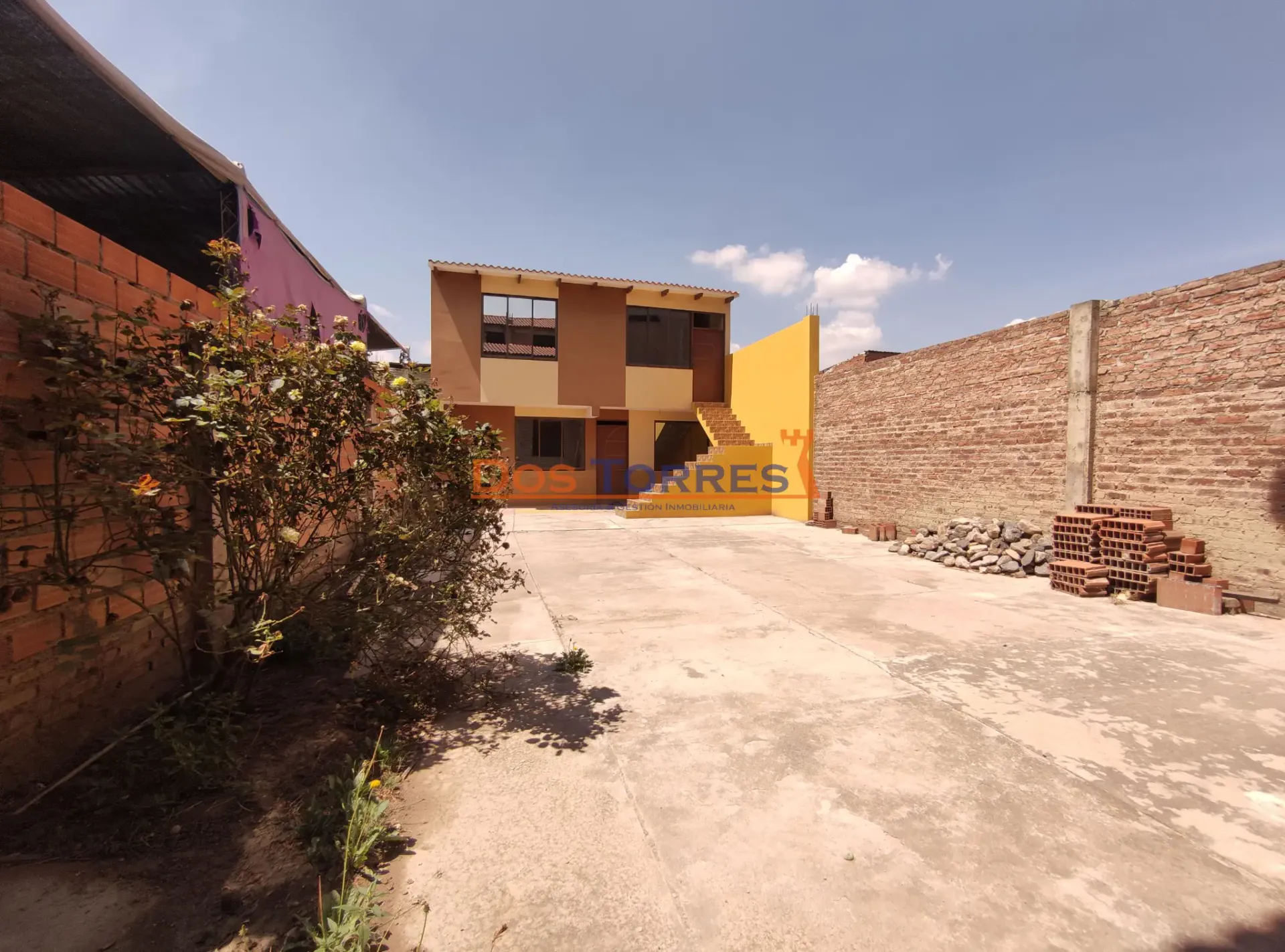 Foto 2 de 129.000$us casa en venta Sobre la avenida Ferroviaria zona de Sumumpaya