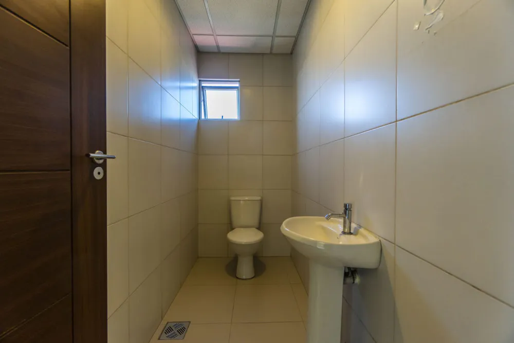 Foto 9 de Oficina en Venta en El Prado de Cochabamba - Incluye 2 Parqueos y Baulera