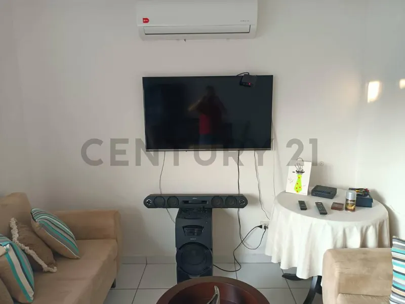 Foto 7 de Casa en alquiler - Amoblada en la Fontana ll