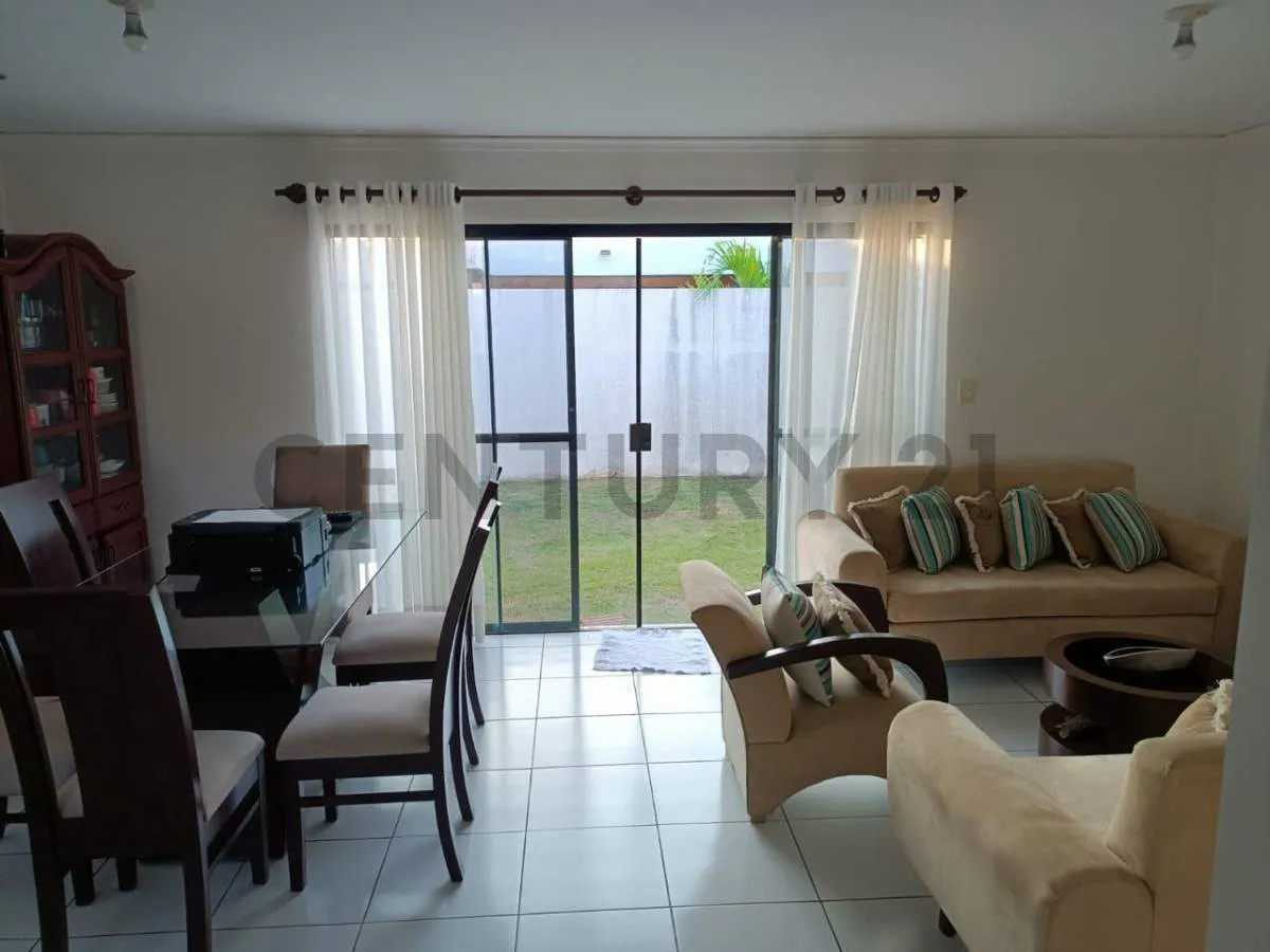 Foto 5 de Casa en alquiler - Amoblada en la Fontana ll