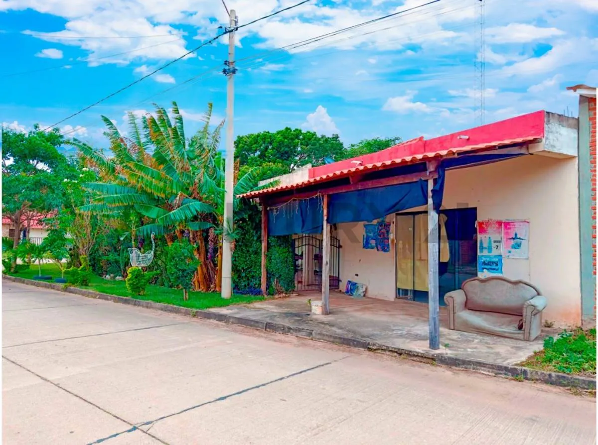 Foto 8 de Casa en Venta en Urb. Orquideas Carretera a Cotoca
