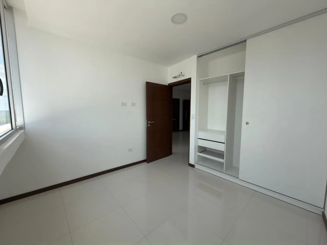 Foto 5 de Dpto en venta edificio Platinum en Equipetrol