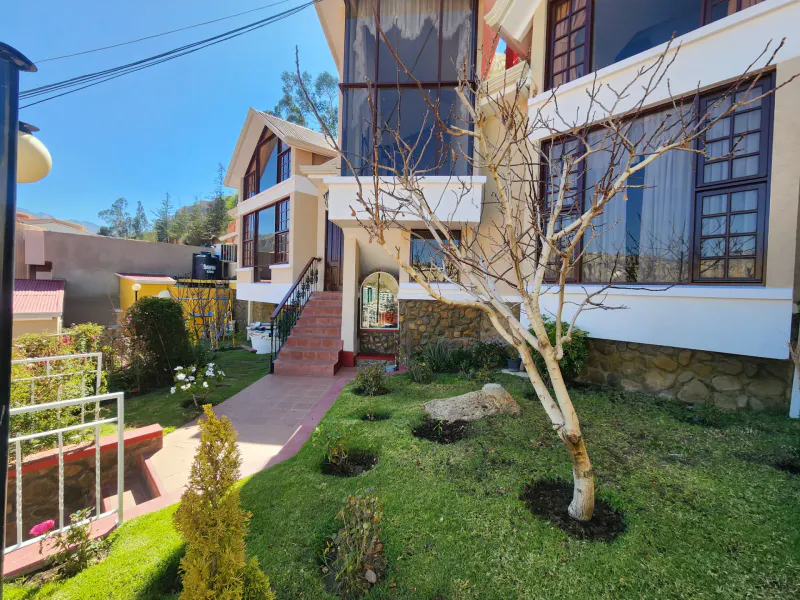 Foto 4 de Departamento Tipo Casa en Alquiler, Irpavi