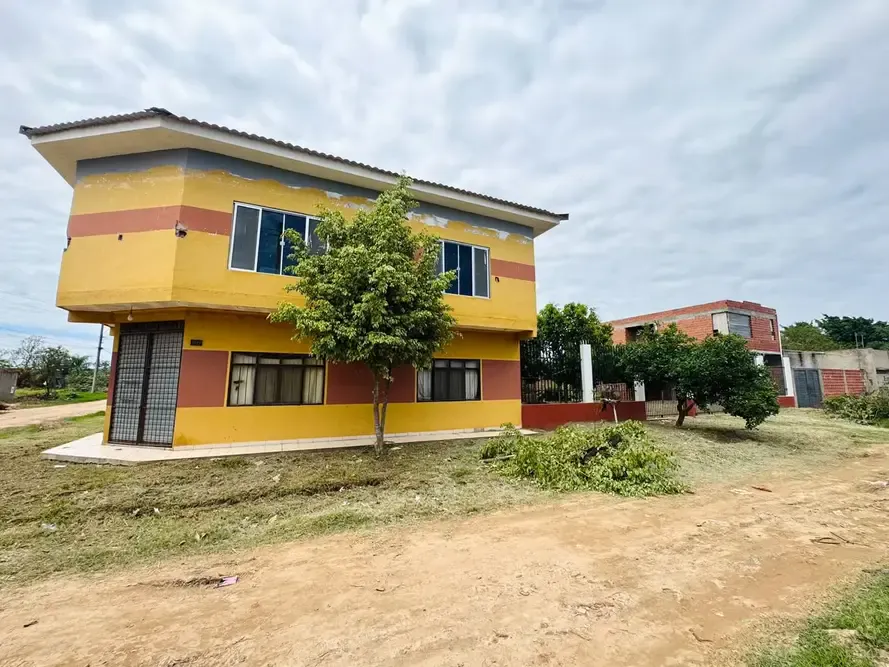 Foto 15 de Casa Comercial en Venta en Satelite Urb Pentaguazu