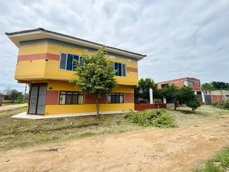 Foto 15 de Casa Comercial en Venta en Satelite Urb Pentaguazu