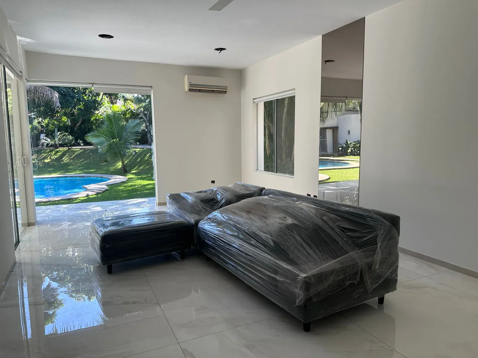 Foto 3 de Casa en Alquiler - Colinas 2 Urubo