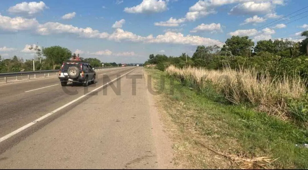 Foto 2 de Terreno en Venta en Zobre Carretera Portachuelo Avenida Las Cardozo