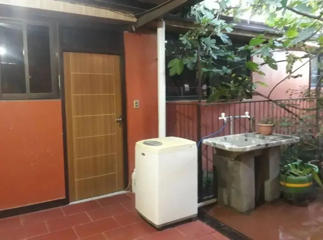 Foto 1 de Hermosa Casa en Venta de Dos Plantas en Avenida Chapare