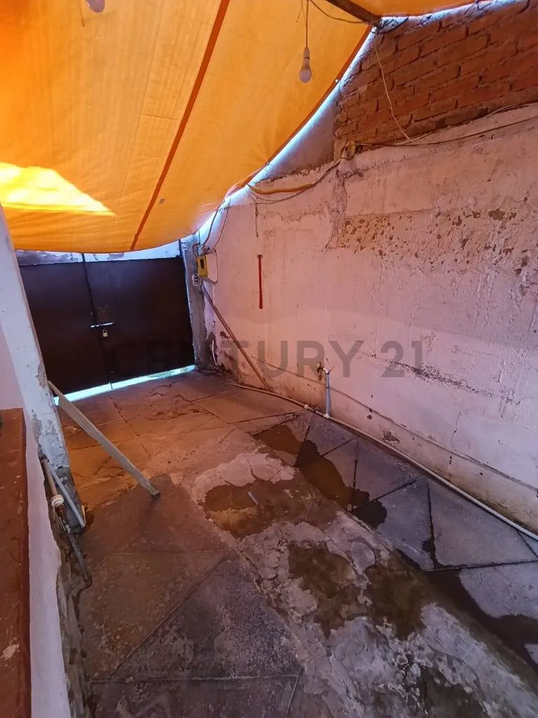 Foto 1 de Casa en Venta a Precio de Terreno a Cuadra y Media de Las Américas