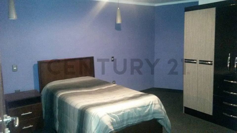 Foto 19 de Casa en Venta a Precio de Terreno a Cuadra y Media de Las Américas