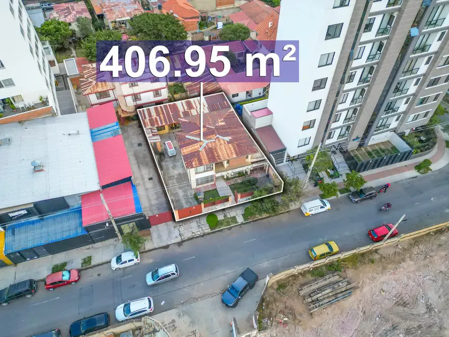 Foto 2 de Gran Oportunidad - Terreno en Venta a Una Cuadra Av. Melchor Urquidi