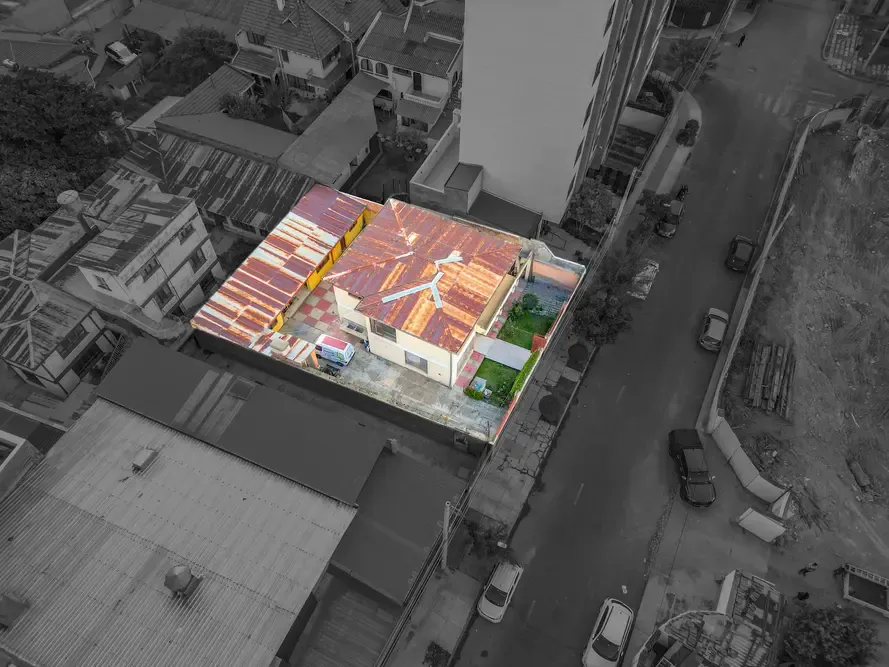 Foto 6 de Gran Oportunidad - Terreno en Venta a Una Cuadra Av. Melchor Urquidi