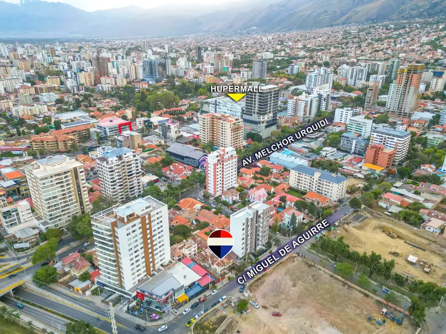 Foto 1 de Gran Oportunidad - Terreno en Venta a Una Cuadra Av. Melchor Urquidi